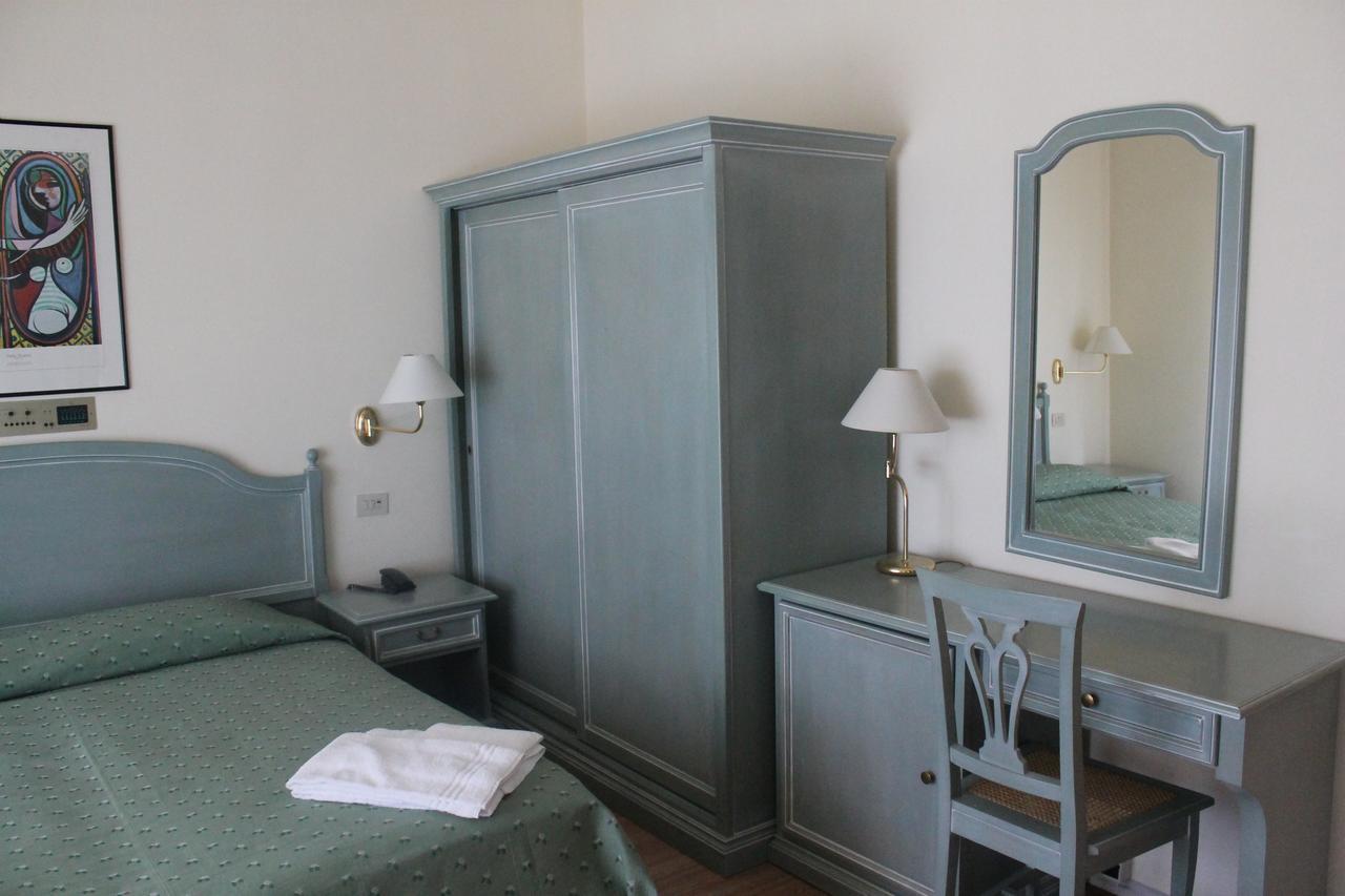 Hotel Silvi Silvi Marina Habitación foto